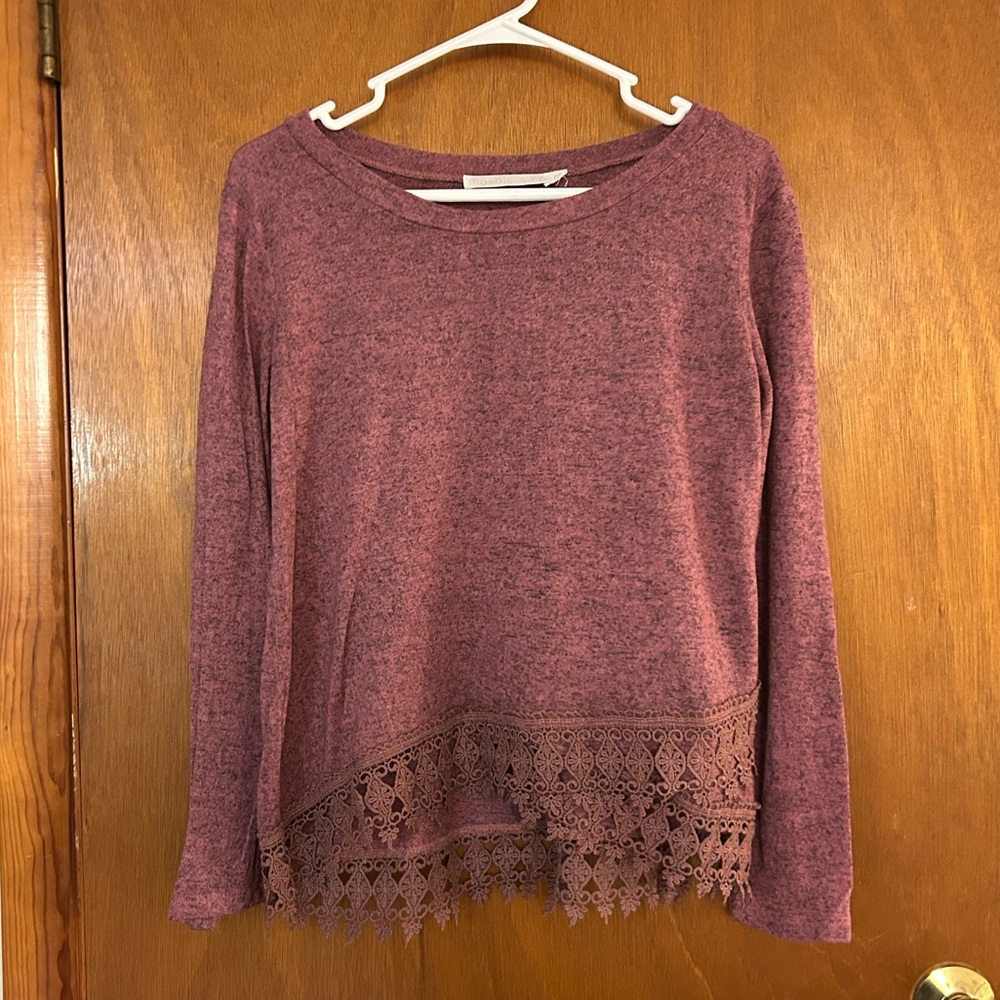 Lace Hem Top | mosaic & co